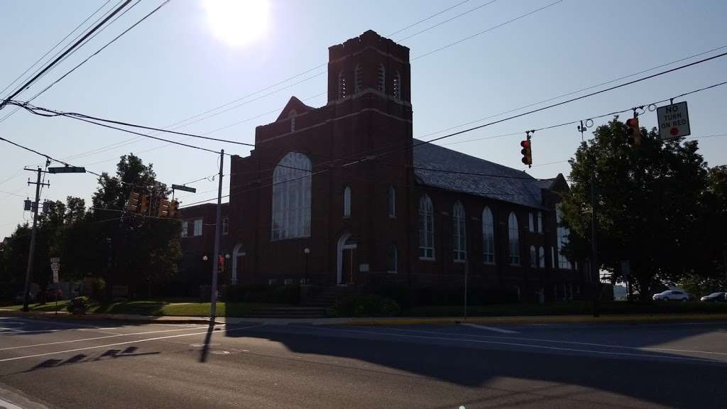 Evangelical United Methodist Church | 276 W Main St, New Holland, PA 17557, USA | Phone: (717) 354-2334