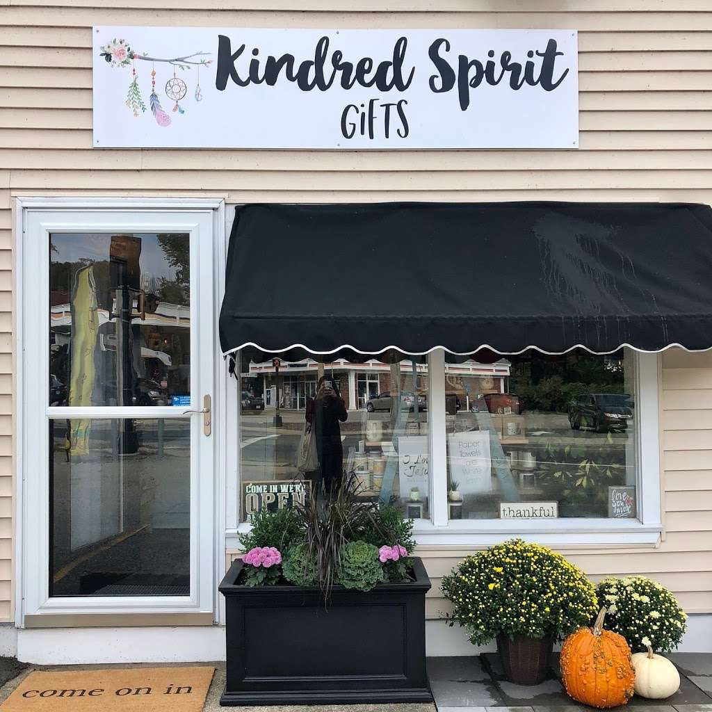 Kindred Spirit Gifts | 8 Main St, Pembroke, MA 02359, USA | Phone: (781) 754-4417