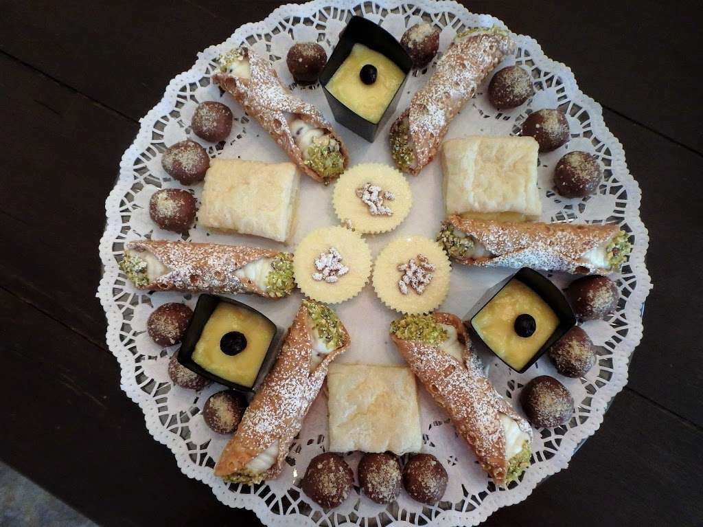 Isabellas Italian Sweets | 17527A Huffmeister Rd, Cypress, TX 77429, USA | Phone: (832) 913-9822