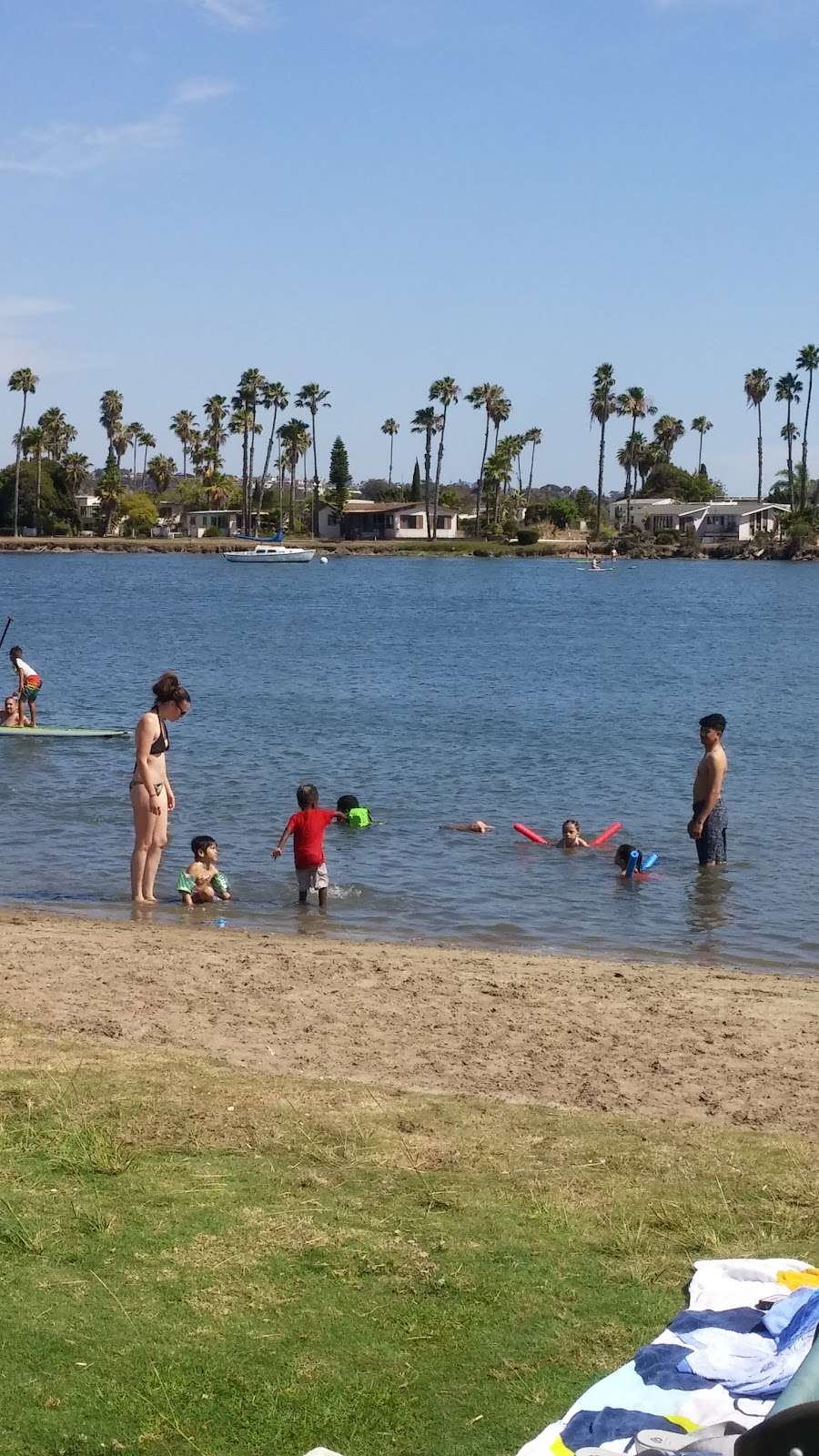 De Anza Cove Park | 3000 N Mission Bay Dr, San Diego, CA 92109, USA | Phone: (619) 235-1169