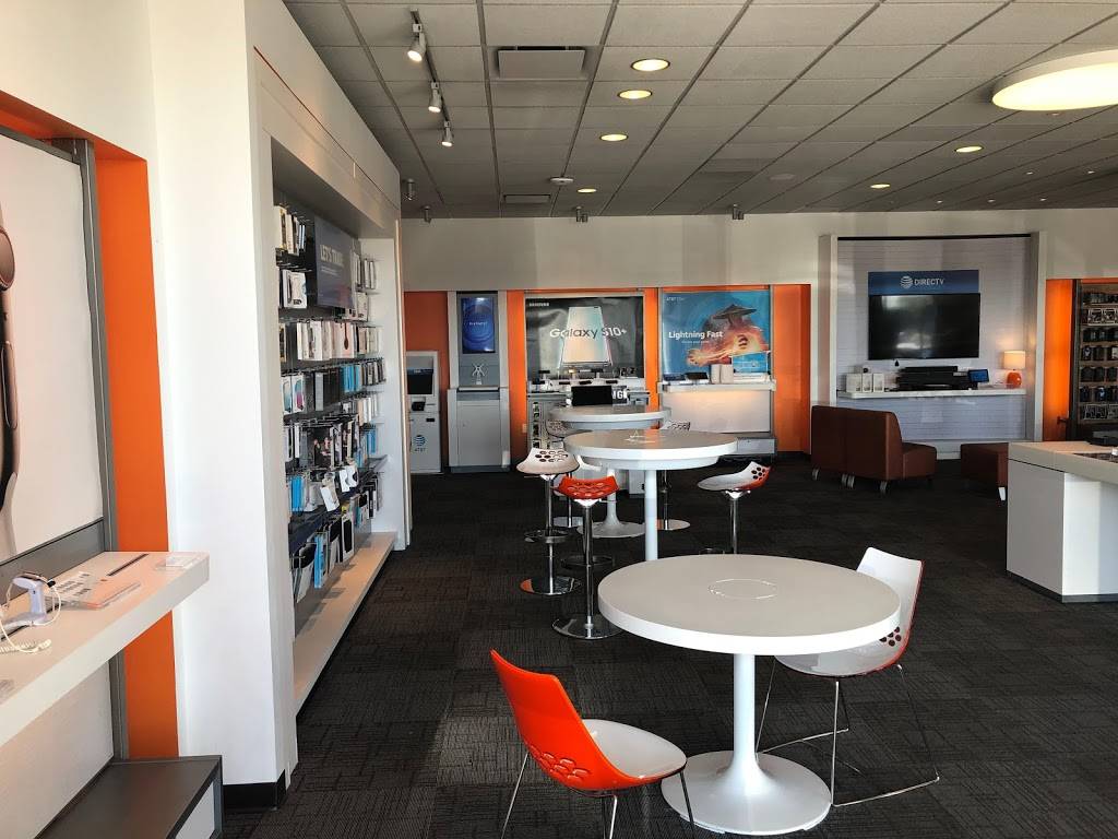 AT&T Store | 5840 Belleville Crossing St, Belleville, IL 62226, USA | Phone: (618) 233-3044