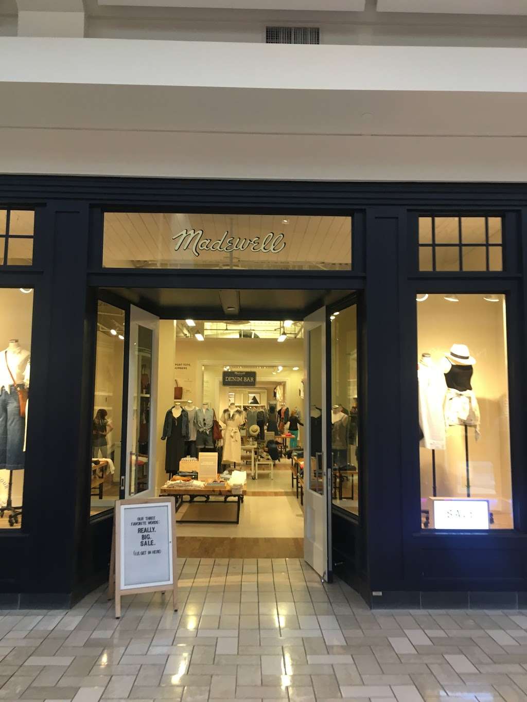 Madewell | 7979 Tysons Corner Center, McLean, VA 22102 | Phone: (703) 761-4301