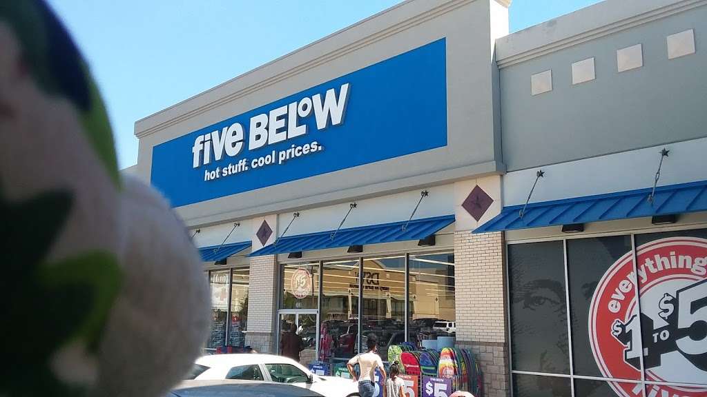 Five Below | 125 Northwest Loop 410 #300, San Antonio, TX 78216, USA | Phone: (210) 541-0025