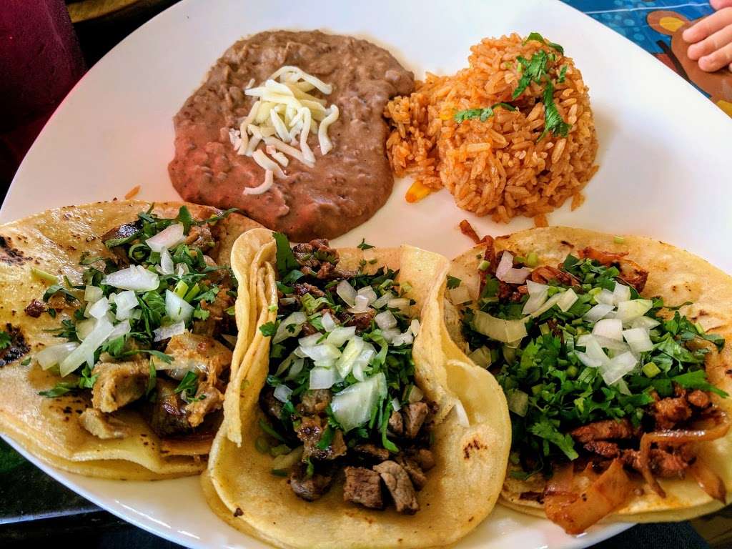 Ricos Tacos Moya Restaurant 3 | 8685 Richmond Hwy, Alexandria, VA 22309 | Phone: (703) 780-2880