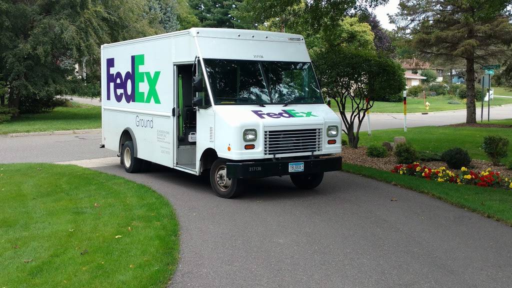 FedEx Ground | 7 Long Lake Rd, St Paul, MN 55115, USA | Phone: (800) 463-3339