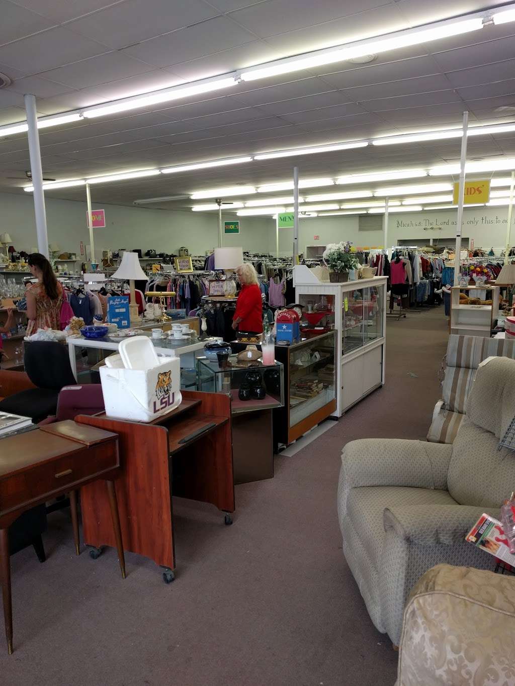 St. Michaels Thrift Store | 1111 S York St, Gastonia, NC 28052, USA | Phone: (704) 864-8646