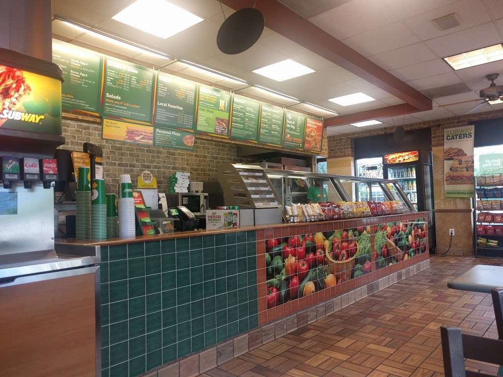 Subway Restaurants | 2972 Chain Bridge Rd, Oakton, VA 22124 | Phone: (703) 255-1444