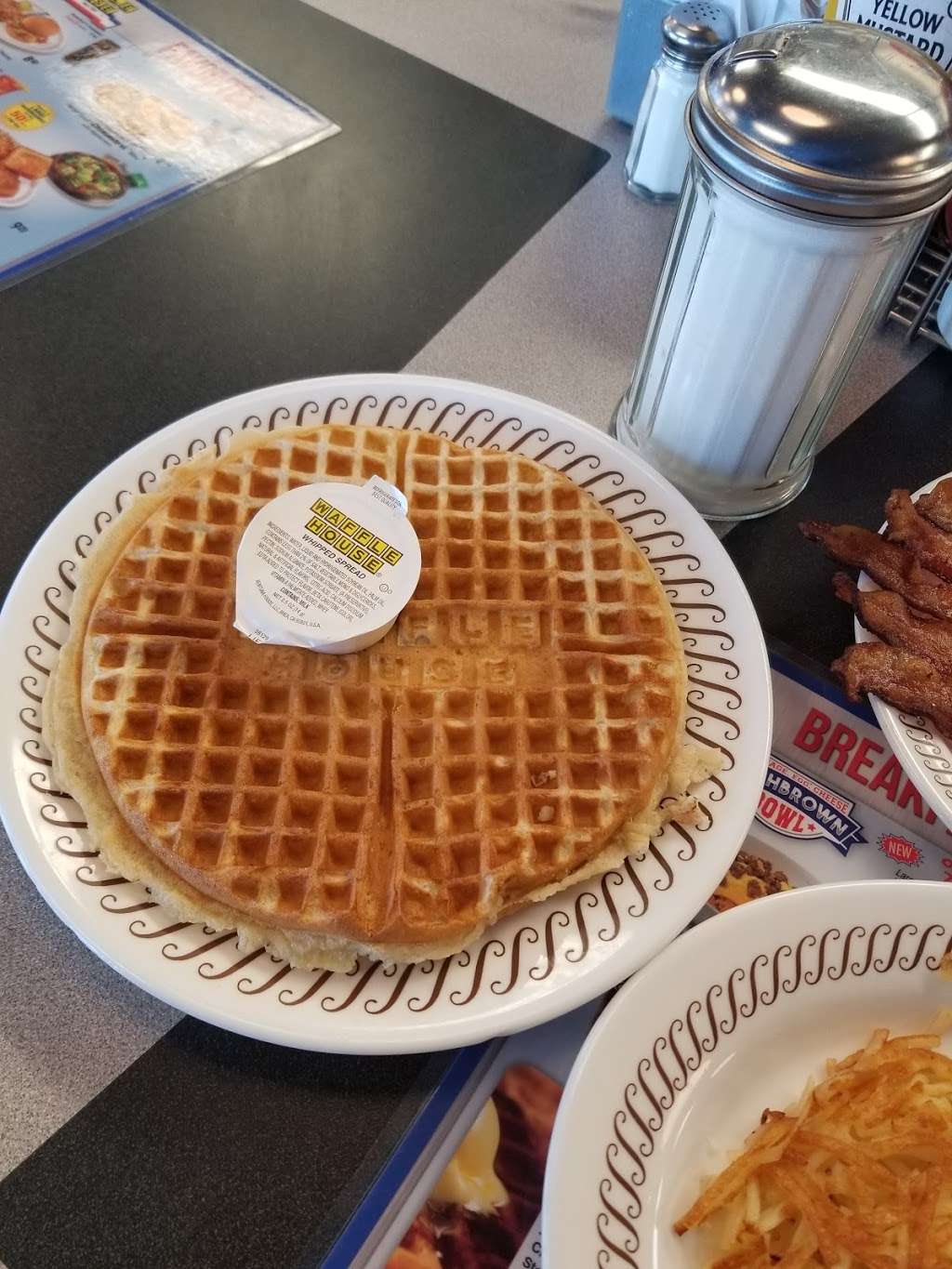 Waffle House | Celebrate Virginia Pkwy, Fredericksburg, VA 22406, USA | Phone: (540) 426-9629