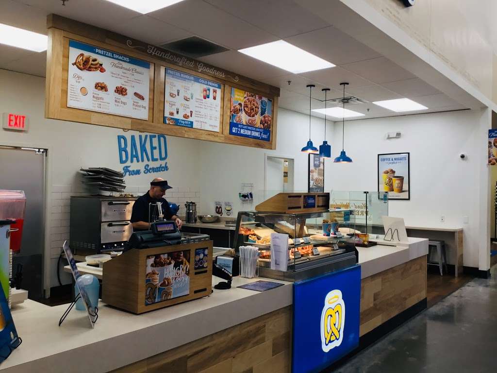 Auntie Annes | 9238 N Loop 1604 W, San Antonio, TX 78249 | Phone: (210) 595-3222