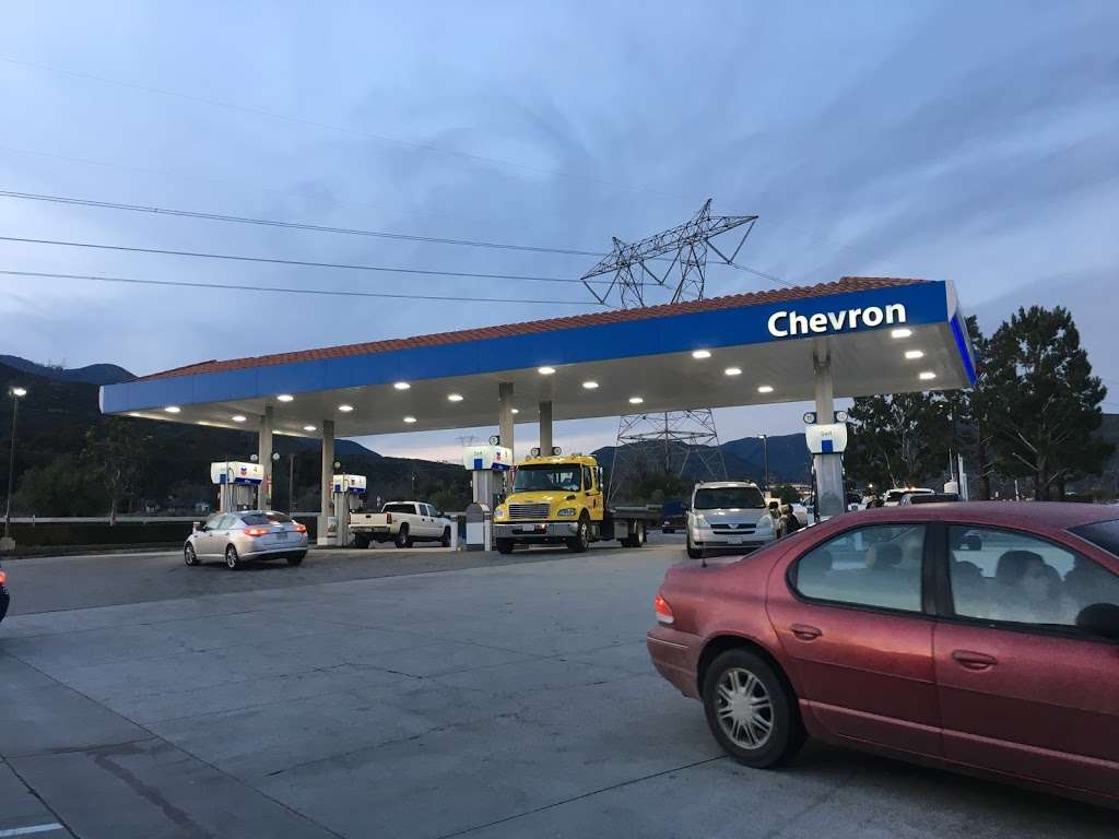 Chevron | 3870 Sierra Ave, Fontana, CA 92336, USA | Phone: (909) 429-0464