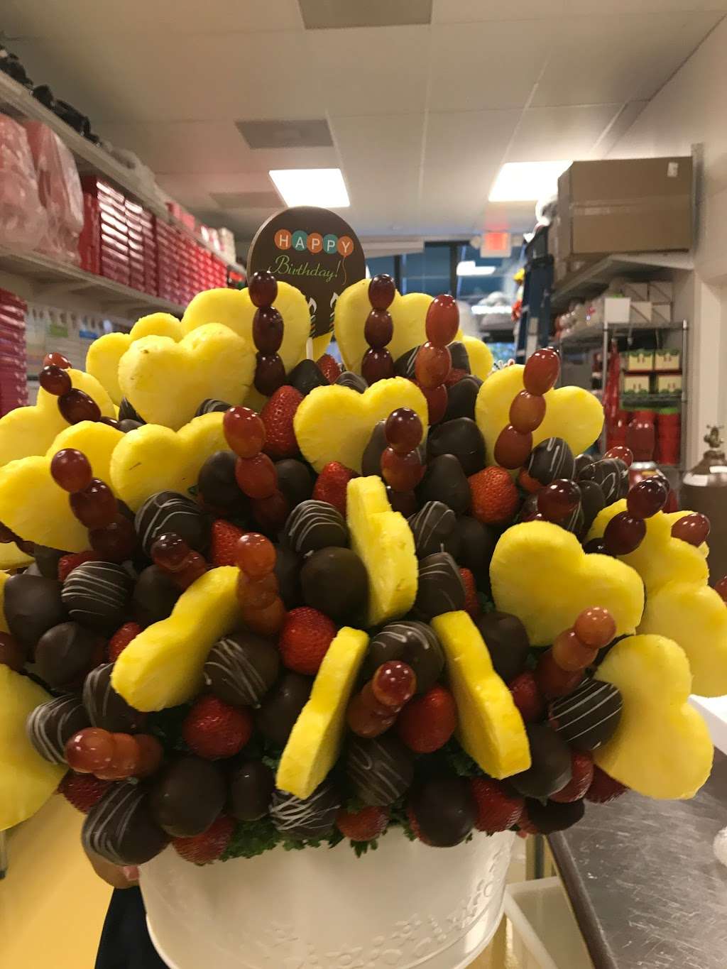 Edible Arrangements | 638 River Hwy Suite F, Mooresville, NC 28117, USA | Phone: (704) 658-0006