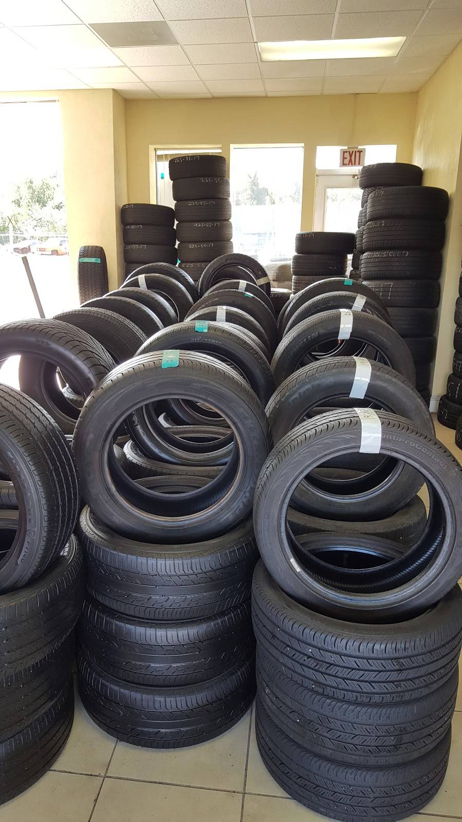 Tires 4 less | 4017 Turnpike Rd, Portsmouth, VA 23701, USA | Phone: (757) 398-9000