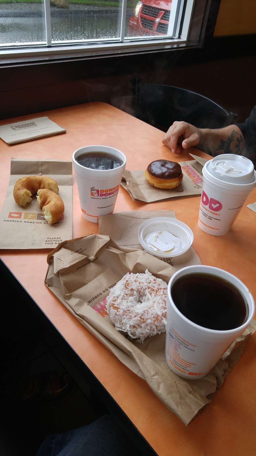 Dunkin | 80 Main St, Carver, MA 02330, USA | Phone: (508) 866-6729