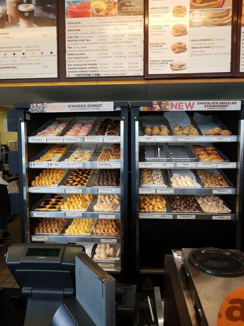 Dunkin Donuts | 4022 Pulaski Hwy, Baltimore, MD 21224, USA | Phone: (410) 276-1516