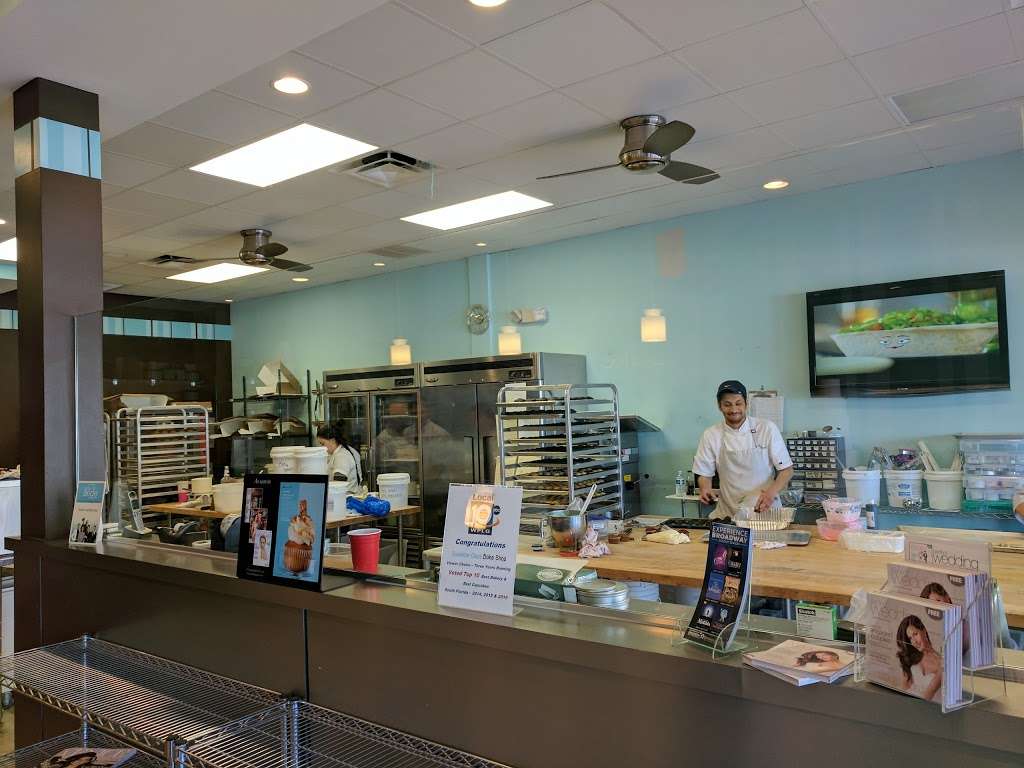 Sweeter Days Bake Shop | 1497 N Federal Hwy, Fort Lauderdale, FL 33304, USA | Phone: (954) 396-3979