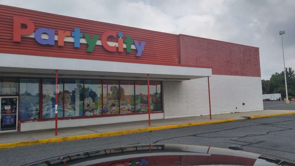 Party City | 7929 Eastern Ave, Baltimore, MD 21224, USA | Phone: (410) 284-7400