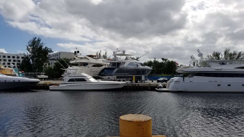 Jones Boat Yard Inc | 3399 NW S River Dr, Miami, FL 33142, USA | Phone: (305) 635-0891