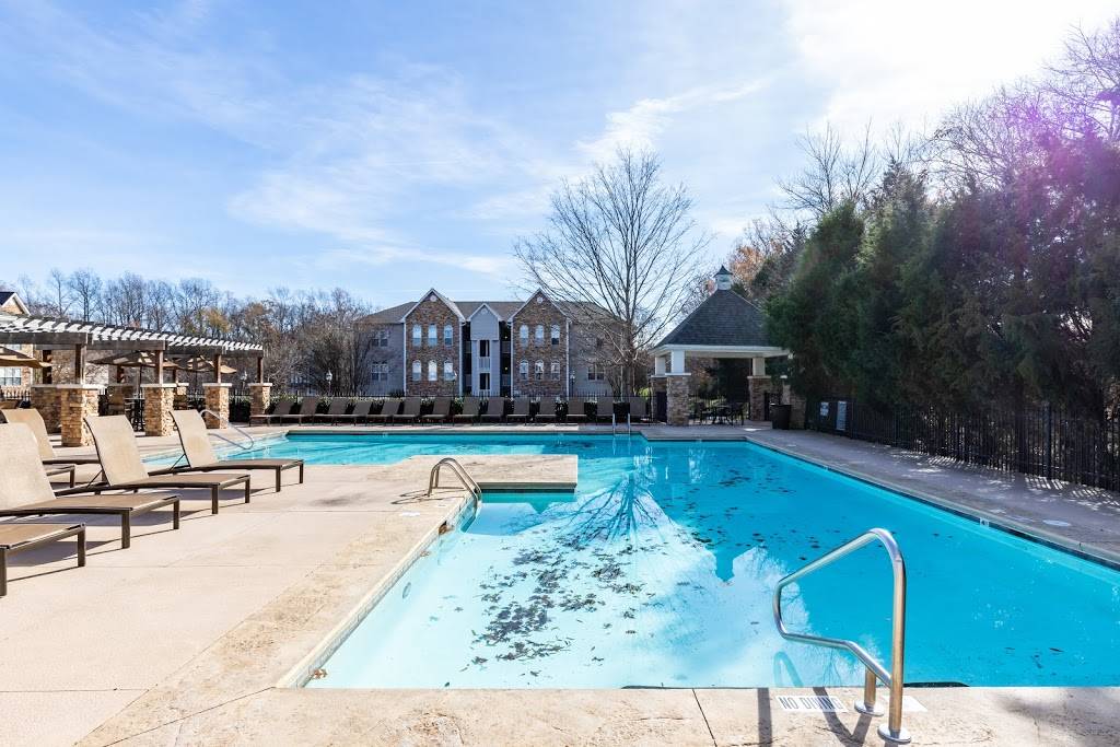 Barrington Place Apartments | 2410 Allerton Way, Charlotte, NC 28213, USA | Phone: (704) 900-2588