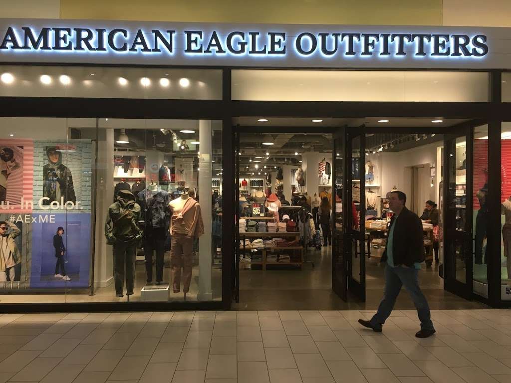 AEO & Aerie Store | 3000 Grapevine Mills Pkwy Suite 536, Grapevine, TX 76051, USA | Phone: (972) 539-2244