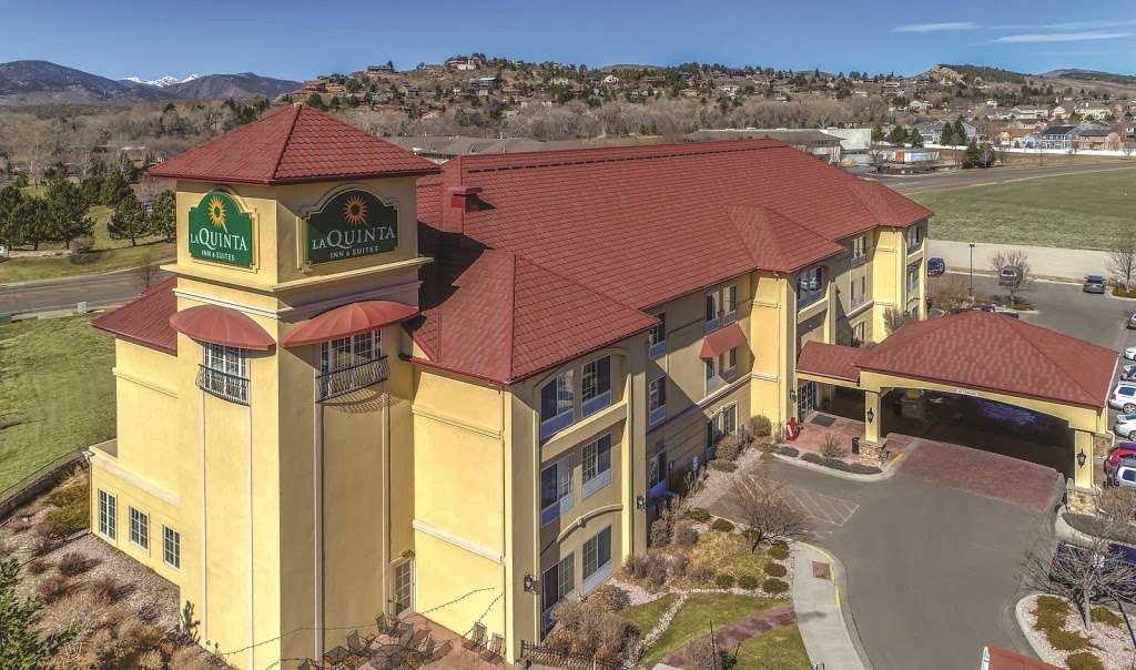 La Quinta Inn & Suites by Wyndham Loveland | 1450 Cascade Ave, Loveland, CO 80538, USA | Phone: (970) 622-8600