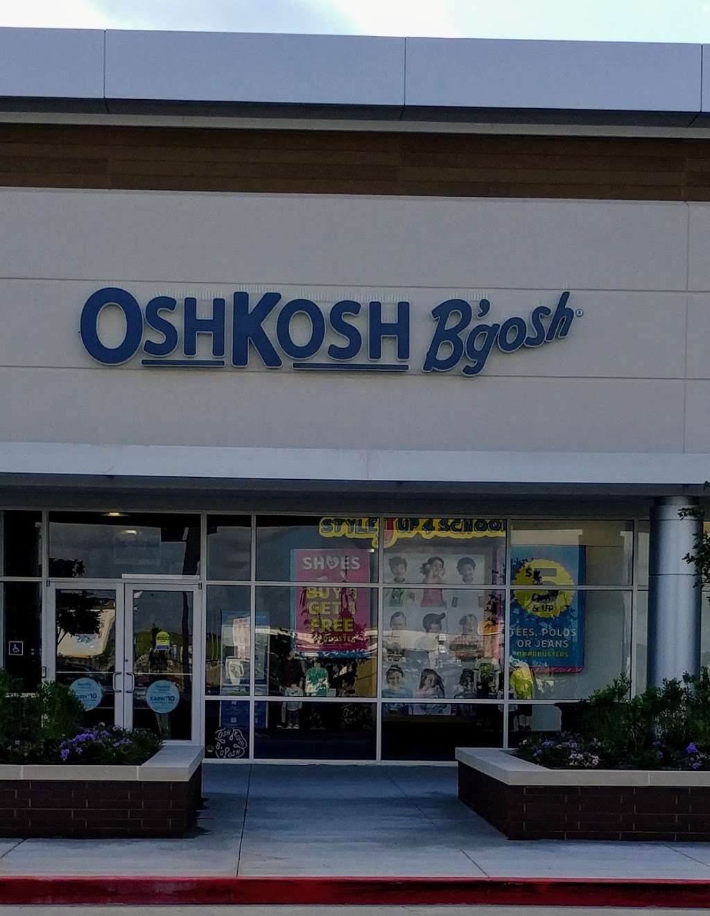 OshKosh Bgosh | 6600 Spring Stuebner Rd #144, Spring, TX 77389, USA | Phone: (832) 717-0309