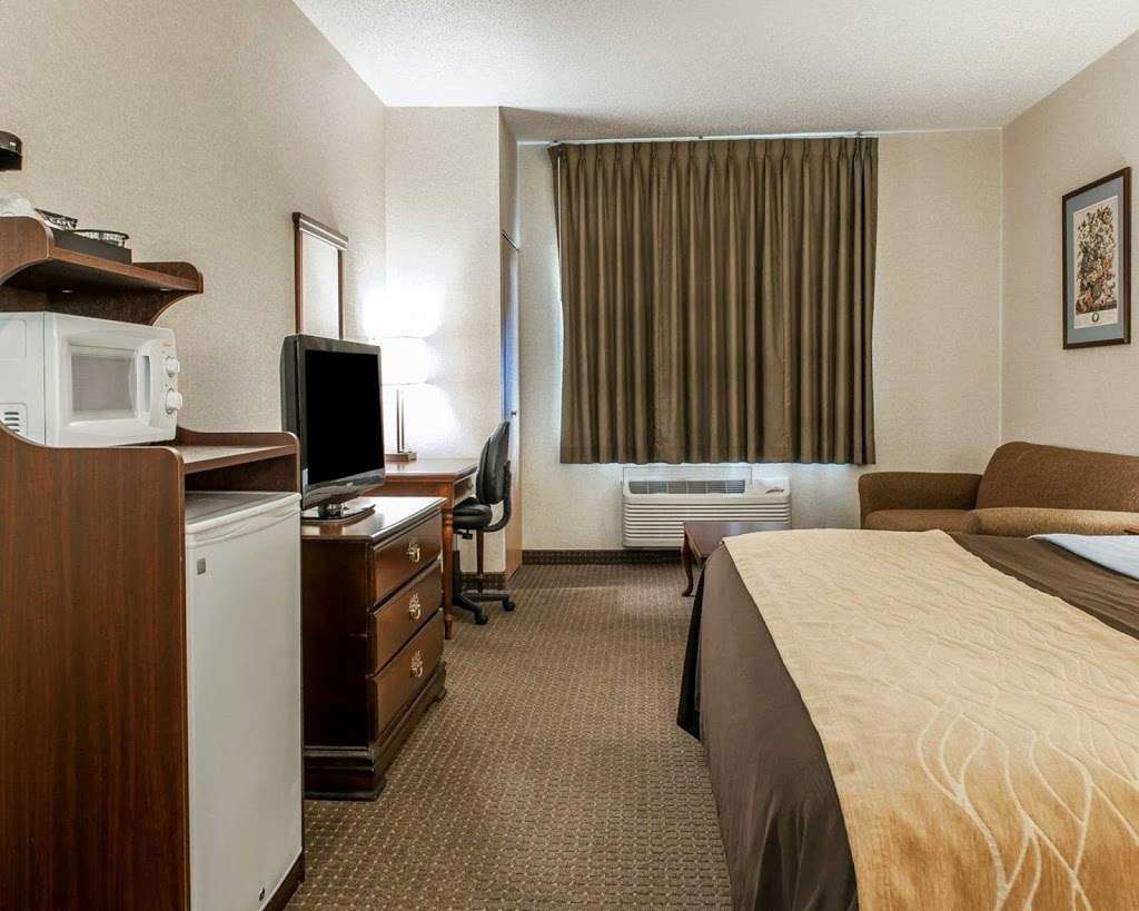 Comfort Inn | 36 W Rampart Rd, Shelbyville, IN 46176, USA | Phone: (317) 398-8044