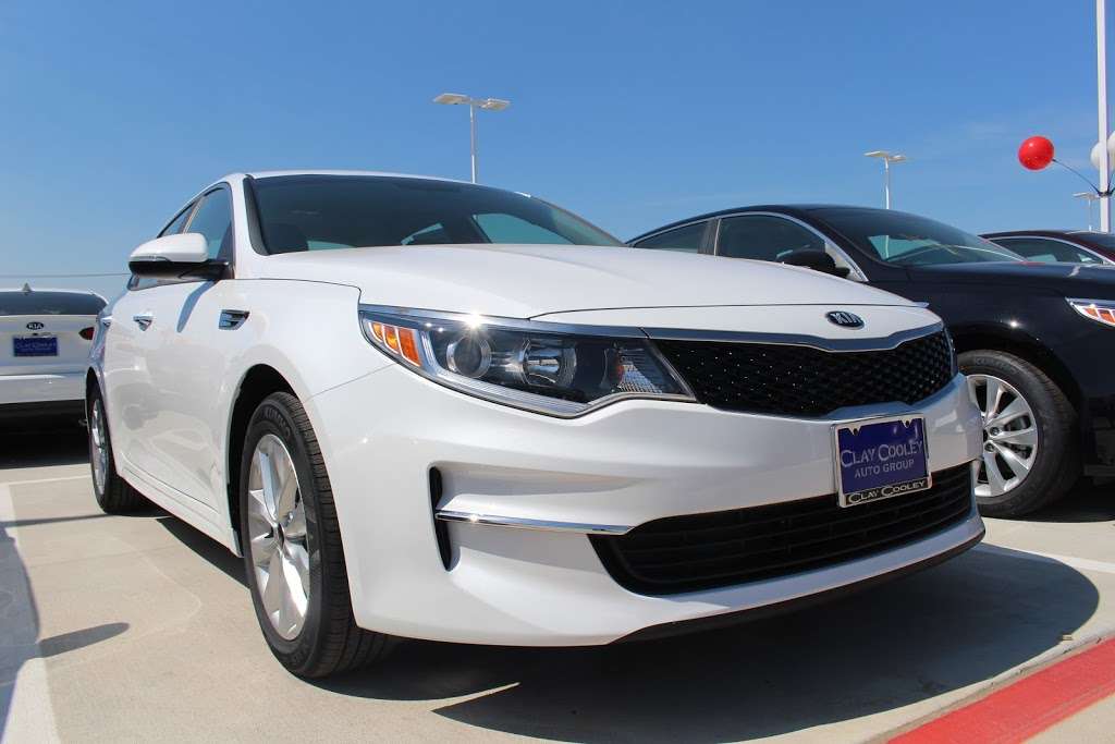 Clay Cooley Kia | 1247 E Airport Fwy, Irving, TX 75062, USA | Phone: (469) 373-8823