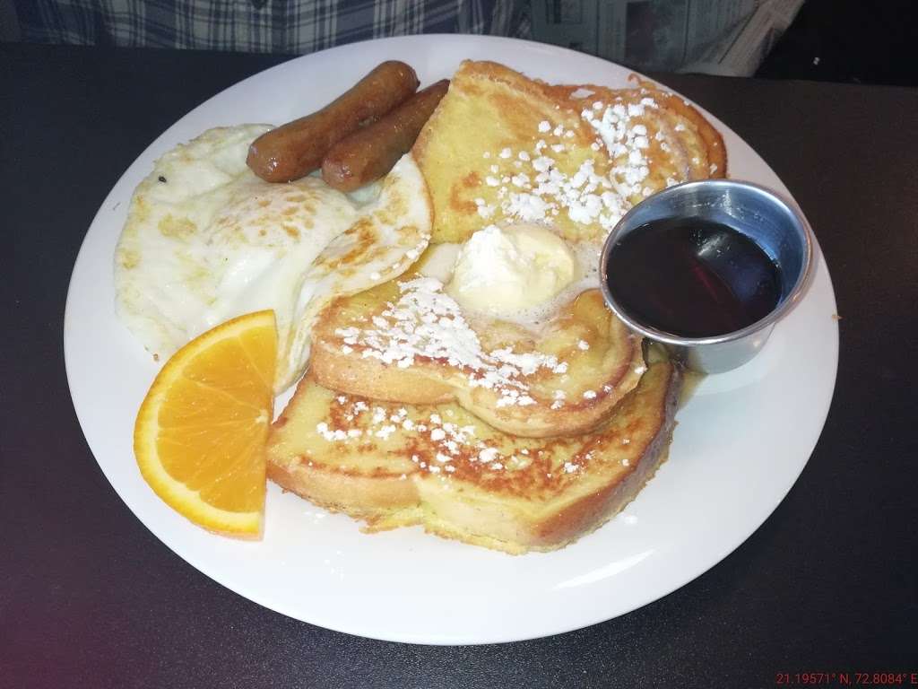 The Aviator Cafe | 7070 Summit Valley Rd, Hesperia, CA 92345, USA | Phone: (442) 267-5220