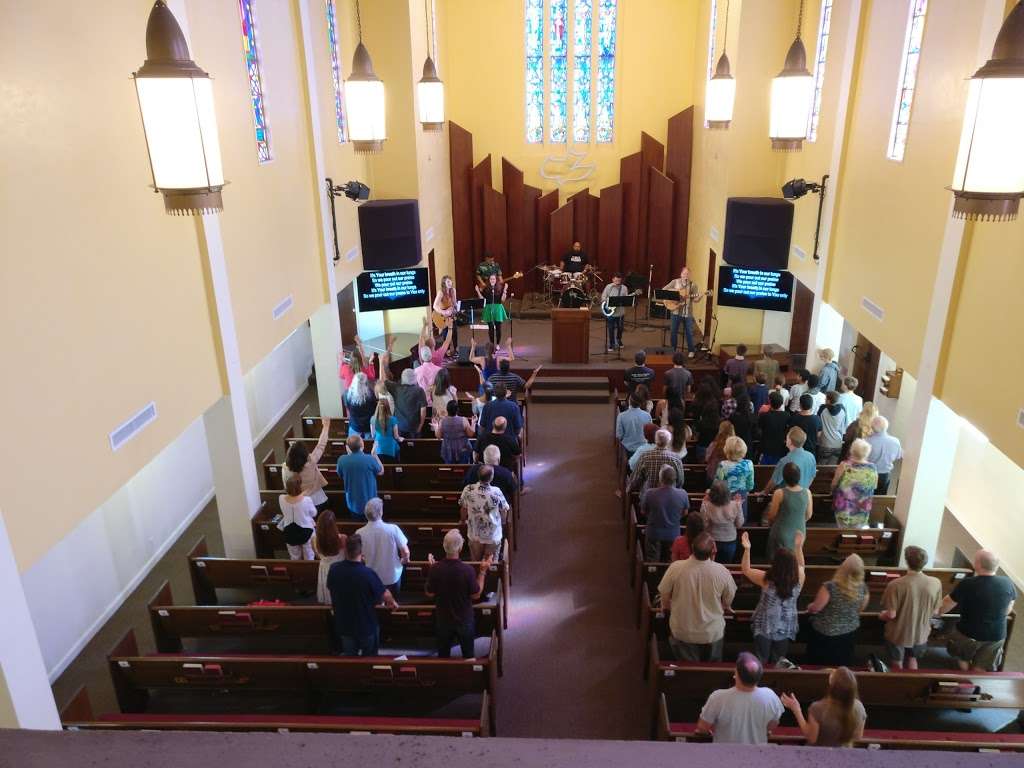 Calvary Chapel Burbank 2707 N Glenoaks Blvd Burbank Ca 91504 Usa