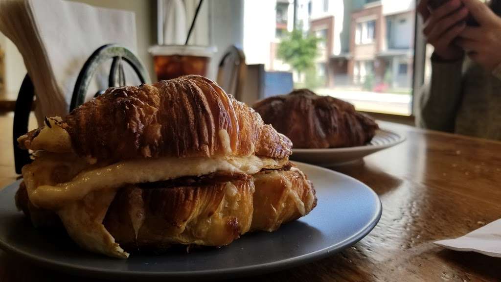 La Fillette | 4416 8th Ave, Denver, CO 80220, USA | Phone: (303) 355-0022