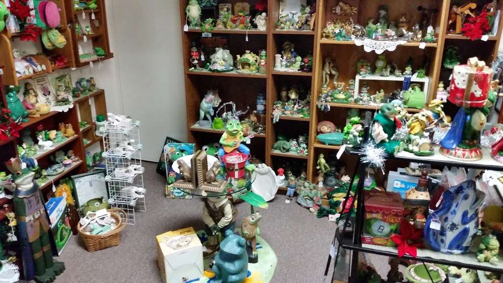 Leonardtown Maryland Antique Center | 26005 Point Lookout Rd, Leonardtown, MD 20650, USA | Phone: (240) 309-4018