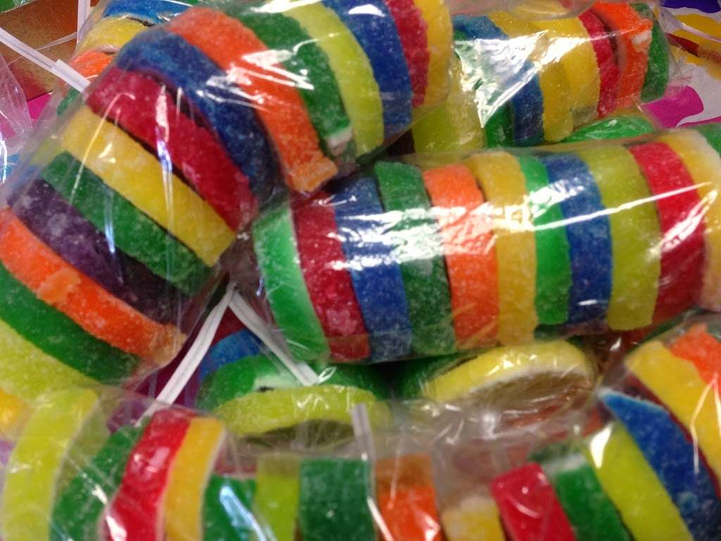 Loris Candy Station | 21 W Penn Ave, Robesonia, PA 19551, USA | Phone: (610) 693-6441