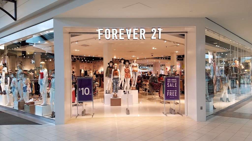 Forever 21 | 21100 Dulles Town Cir, Dulles, VA 20166 | Phone: (703) 234-3967