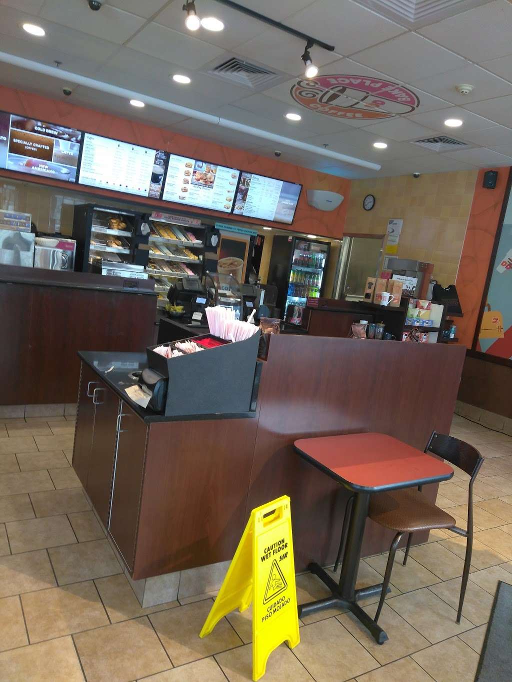 Dunkin Donuts | 86 Broadway #86T, Saugus, MA 01906, USA | Phone: (339) 600-7340