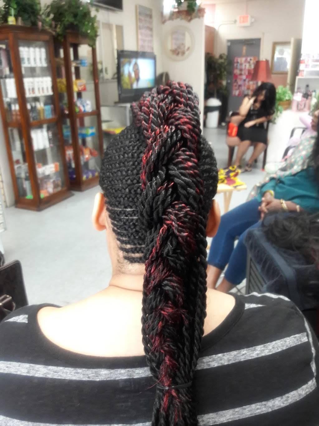 Naomi Hair Braiding | 823 W Gate City Blvd, Greensboro, NC 27403, USA | Phone: (336) 954-2146