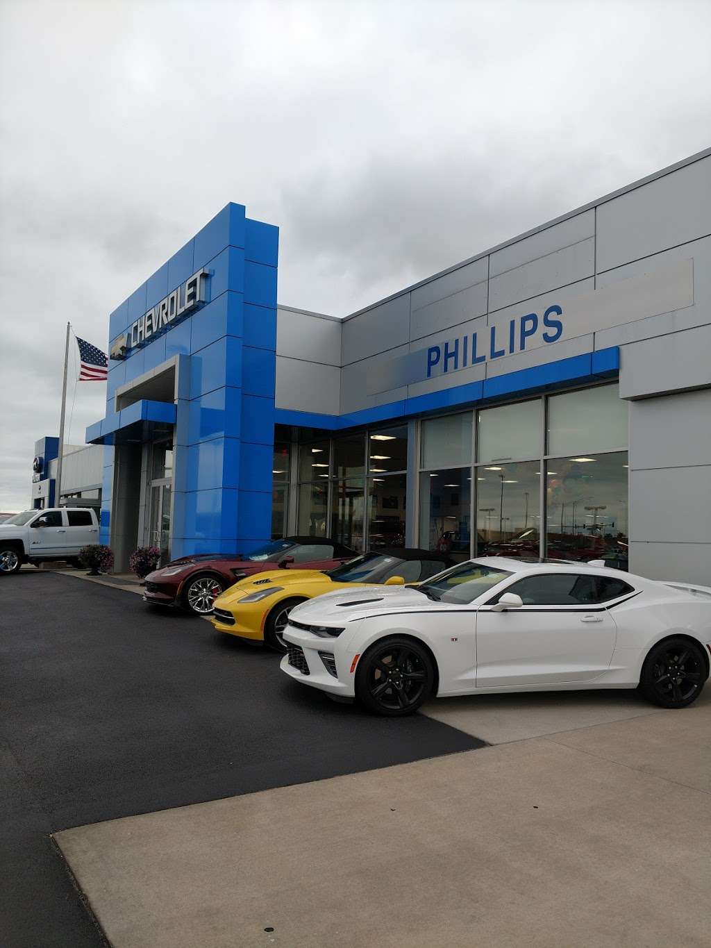 Phillips Chevrolet Hyundai RV of Bradley | 1400 Locke Dr, Bourbonnais, IL 60914, USA | Phone: (815) 933-2251