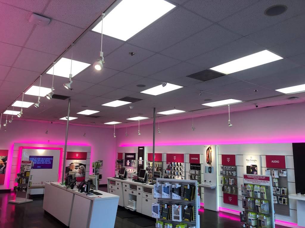 T-Mobile | 654 W La Palma Ave, Anaheim, CA 92801, USA | Phone: (714) 956-1504