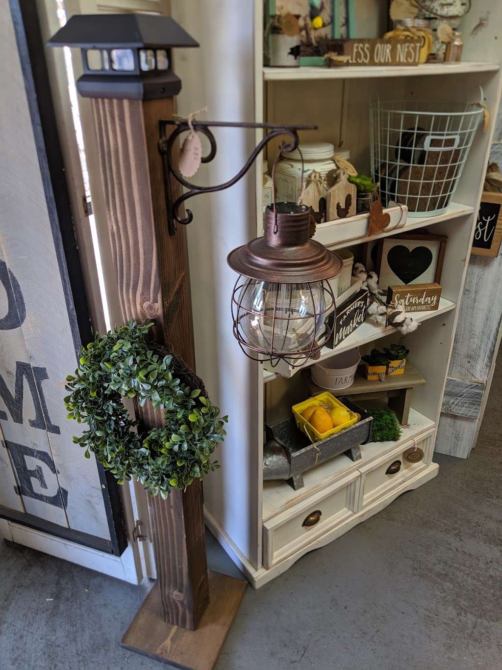 Sweet Repeats Boutique Llc | 11649 N Cave Creek Rd, Phoenix, AZ 85020, USA | Phone: (602) 396-2680