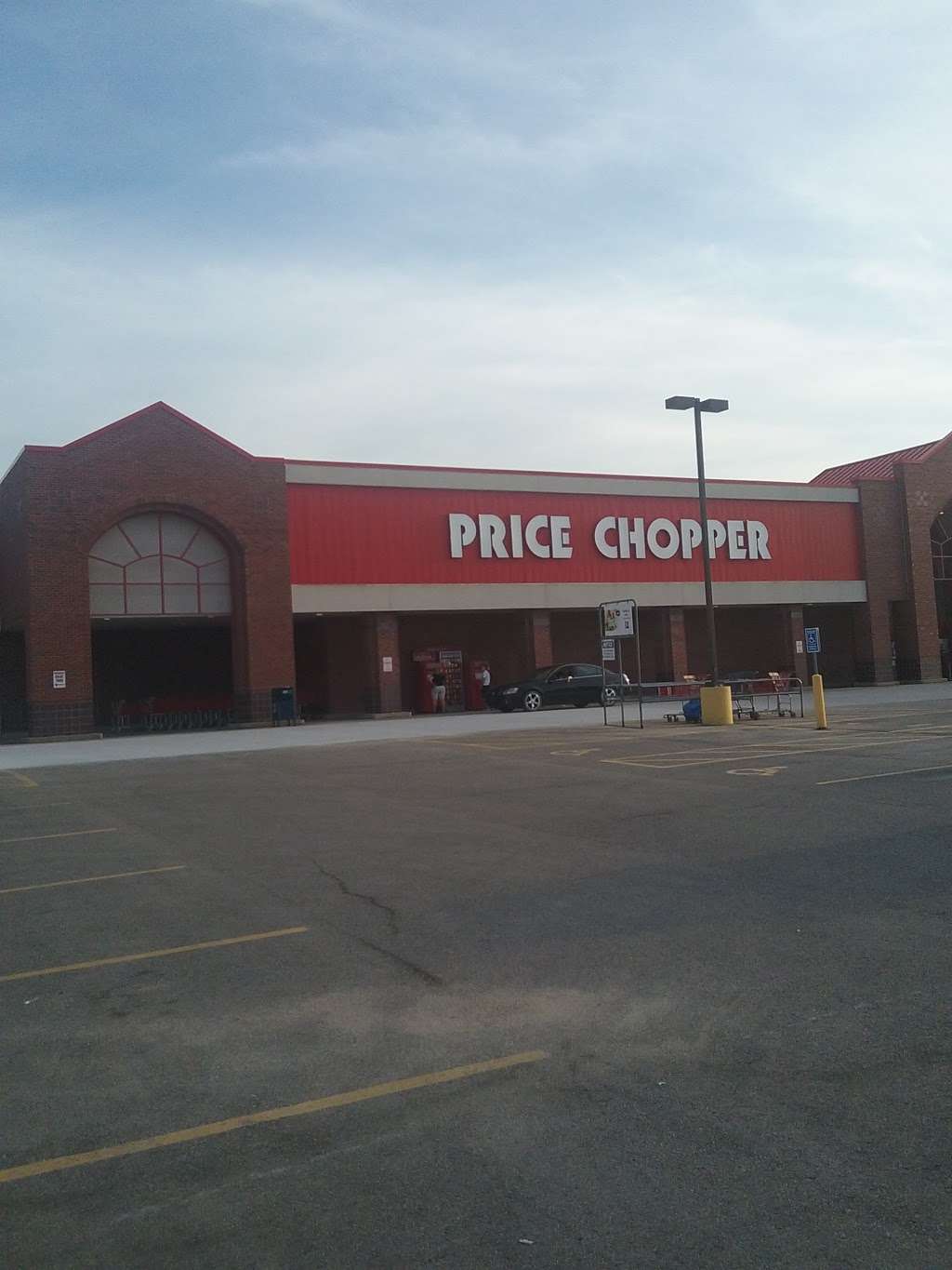 Price Chopper | 22350 S Harrison St, Spring Hill, KS 66083 | Phone: (913) 592-4545