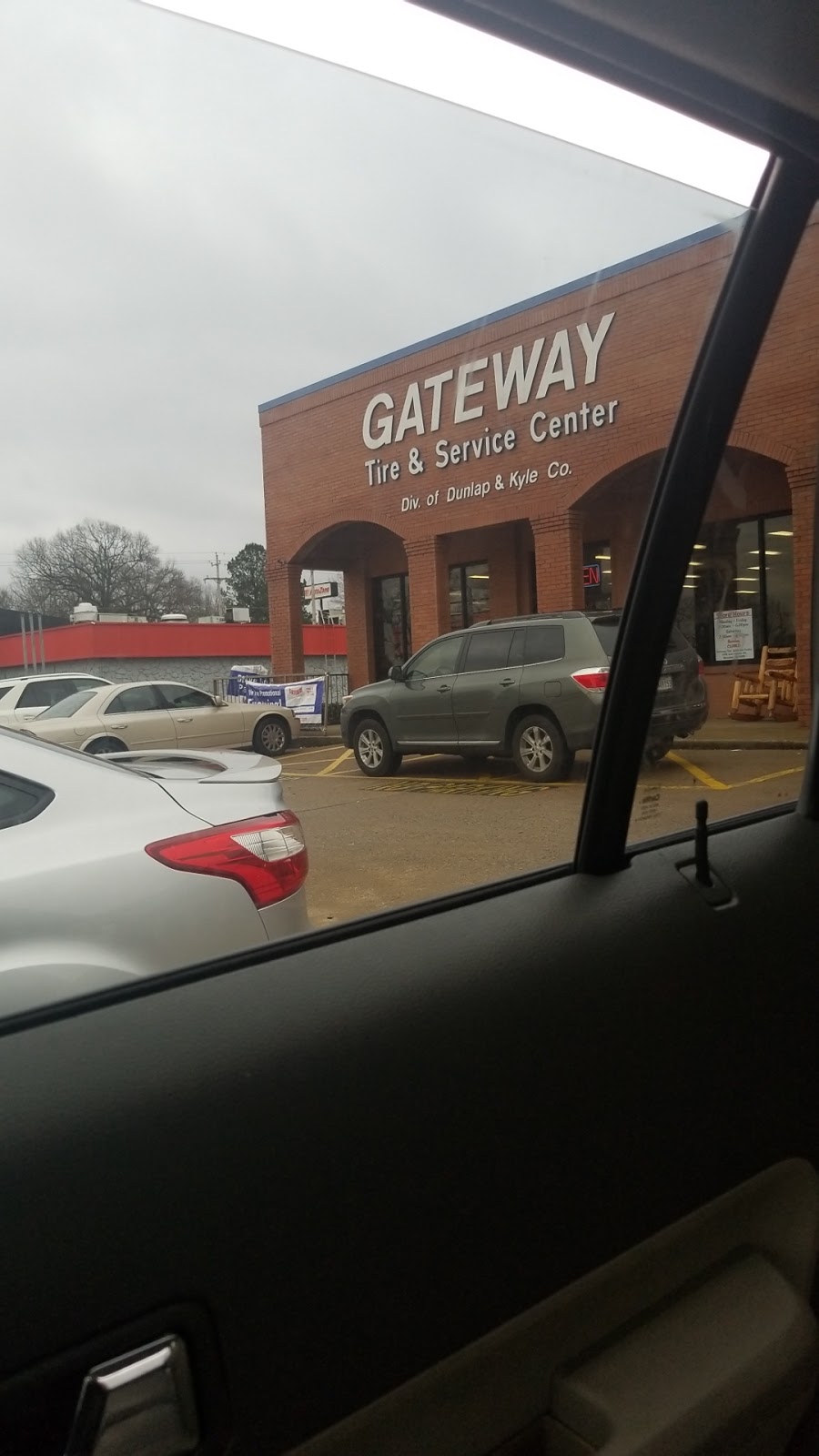 Gateway Tire & Service Center | 6915 E Raines Rd, Memphis, TN 38115, USA | Phone: (901) 360-0680