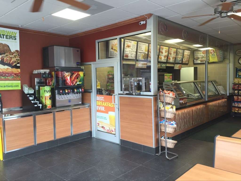 Subway Restaurants | 10327 S Torrence Ave Space #2, Chicago, IL 60617, USA | Phone: (773) 902-7188