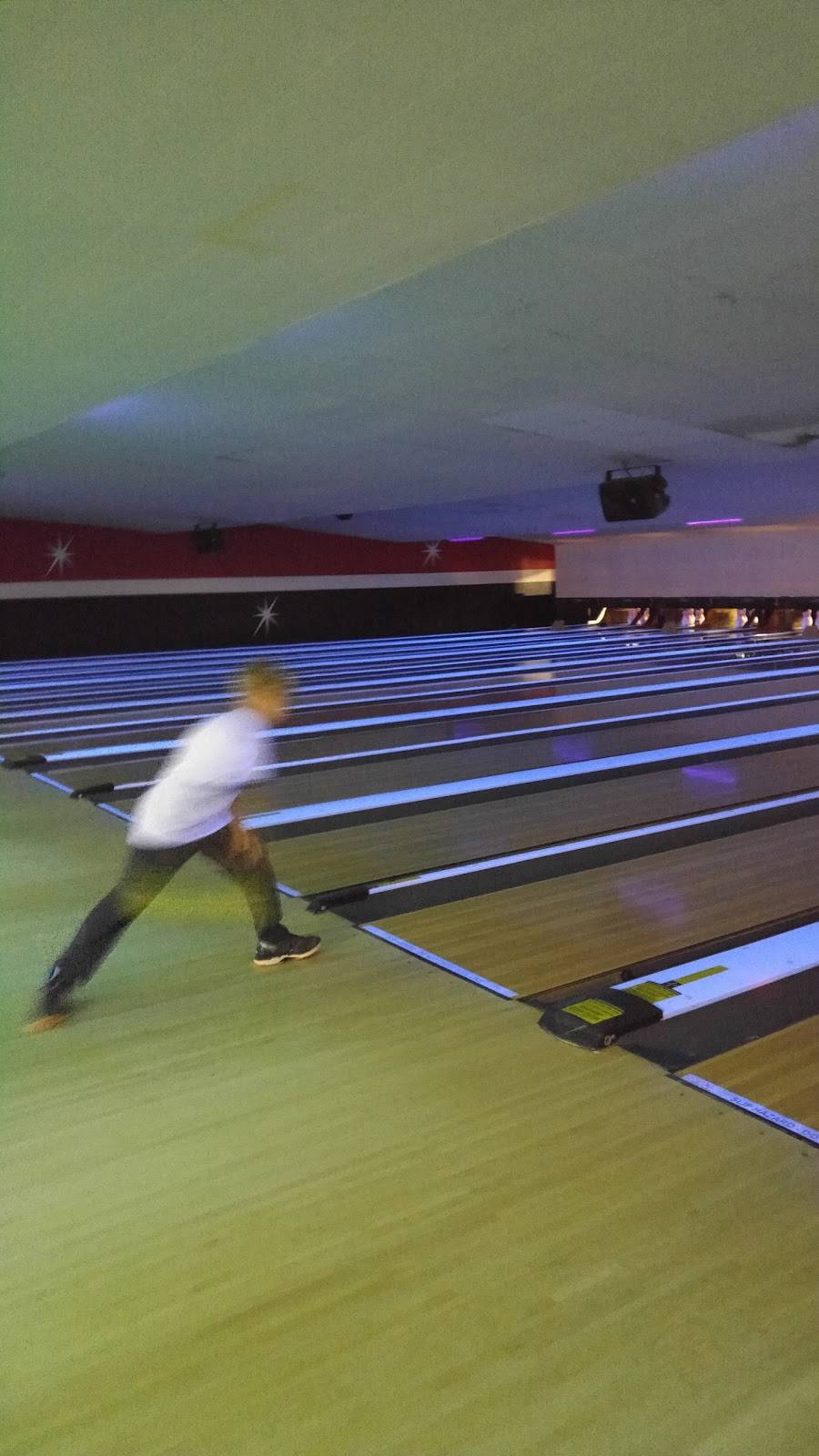 AMF Norfolk Lanes | 2441 E Little Creek Rd, Norfolk, VA 23518, USA | Phone: (757) 583-1571