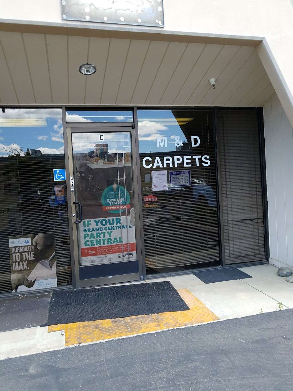 M & D Carpets & Flooring INC | 9404, 765 Eubanks Dr # C, Vacaville, CA 95688, USA | Phone: (707) 449-8376