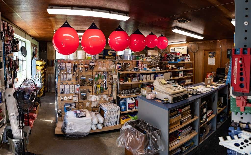 Tilghman Island Marine Supply & Hardware | 6066 Tilghman Island Rd, Tilghman, MD 21671, USA | Phone: (410) 886-2282