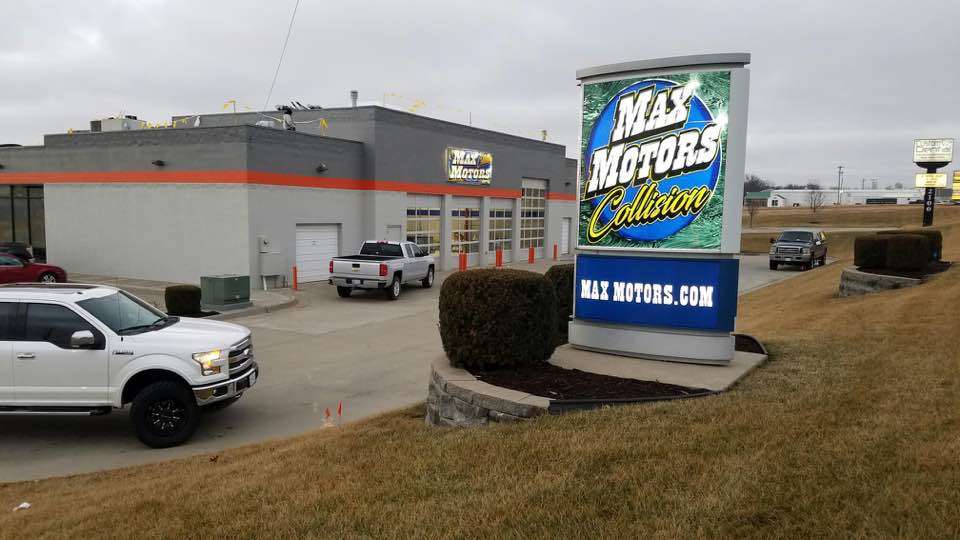 Max Motors Collision | 1900 MO-291, Harrisonville, MO 64701 | Phone: (816) 380-2126