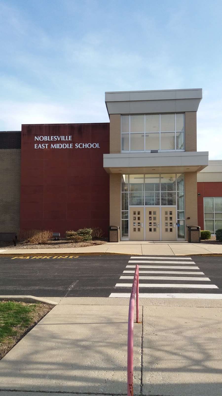 Noblesville East Middle School | 1625 Field Dr, Noblesville, IN 46060, USA | Phone: (317) 773-0782