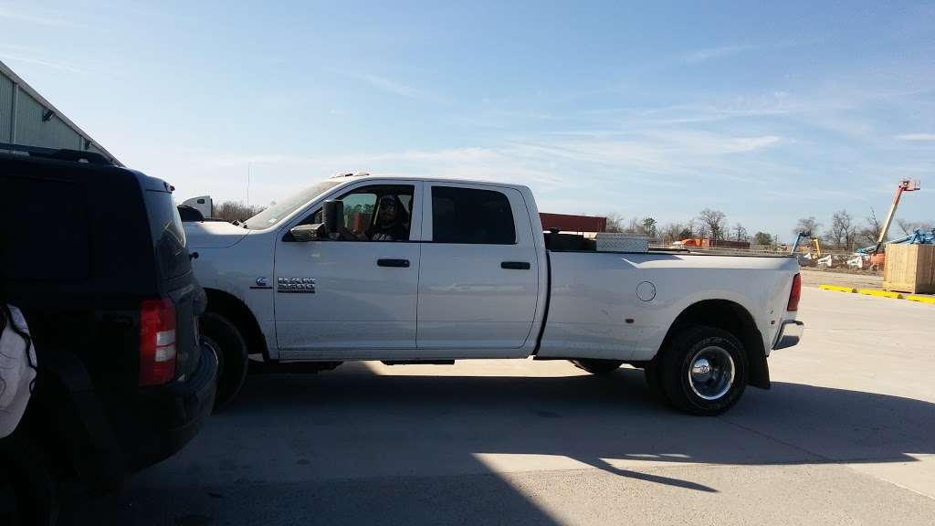 Sunburst Truck Lines Inc | 5121A Oates Rd, Houston, TX 77013, USA | Phone: (713) 672-1027