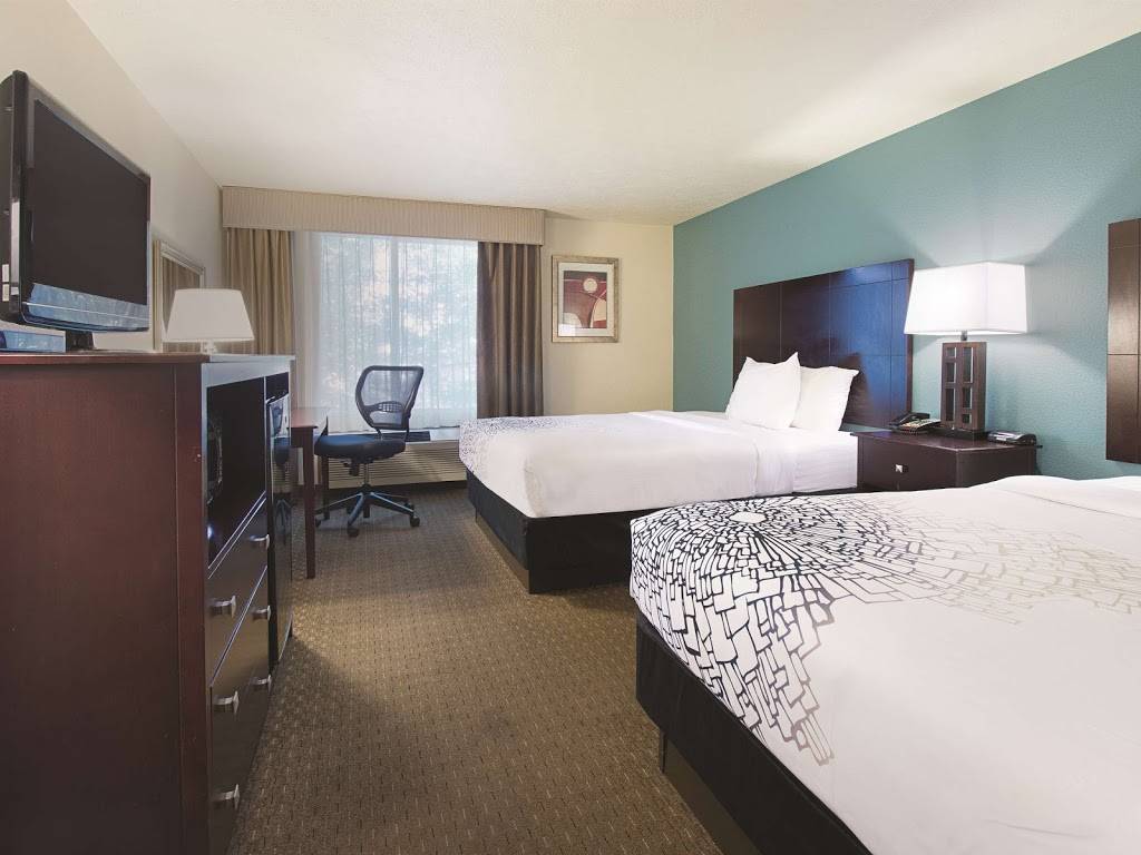 La Quinta Inn & Suites by Wyndham Portland NW | 4319 NW Yeon Ave, Portland, OR 97210, USA | Phone: (503) 497-9044