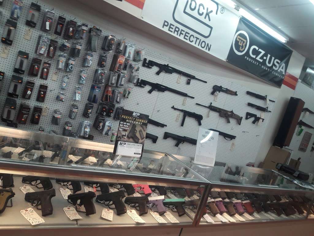 619DW Guns and Ammo | 619 Daniel Webster Hwy, Merrimack, NH 03054, USA | Phone: (603) 262-5104