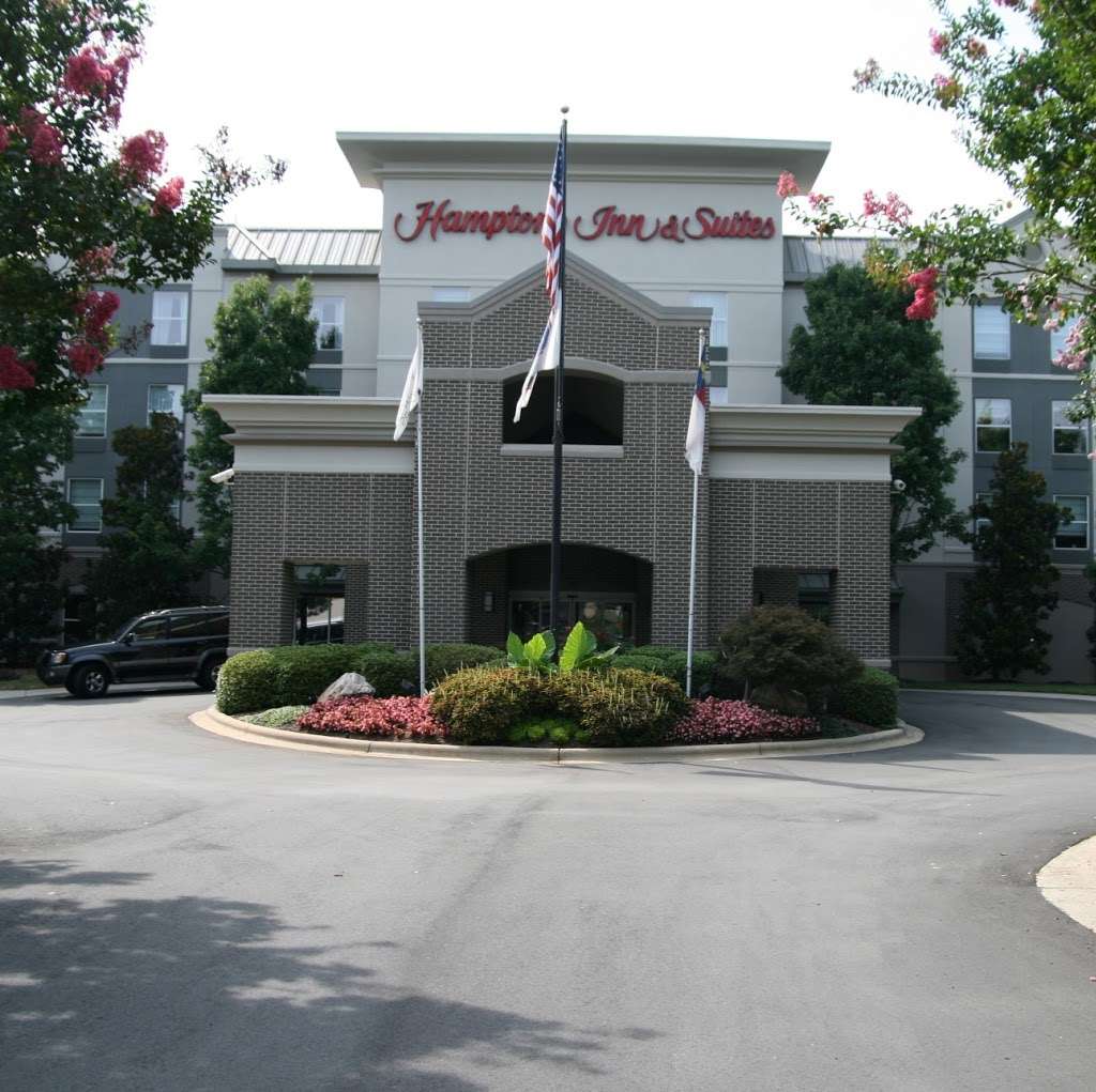 Hampton Inn & Suites Mooresville/Lake Norman | 119 Gallery Center Dr, Mooresville, NC 28117, USA | Phone: (704) 660-7700